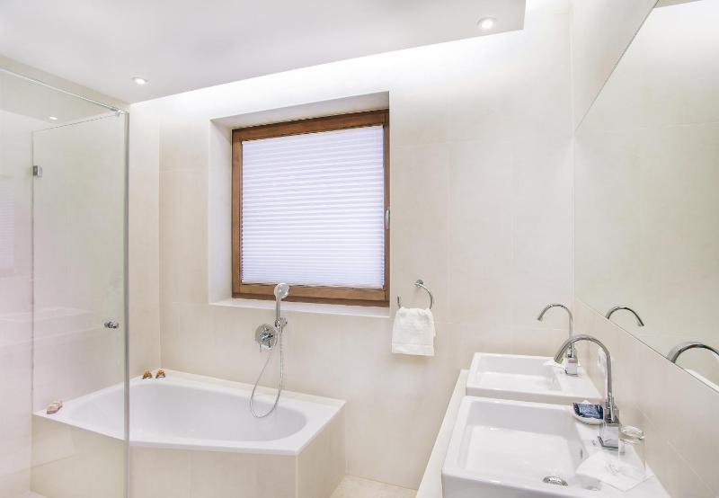 Suite image 3