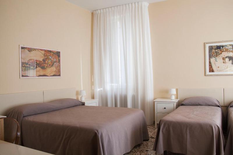 Quadruple Room image 2