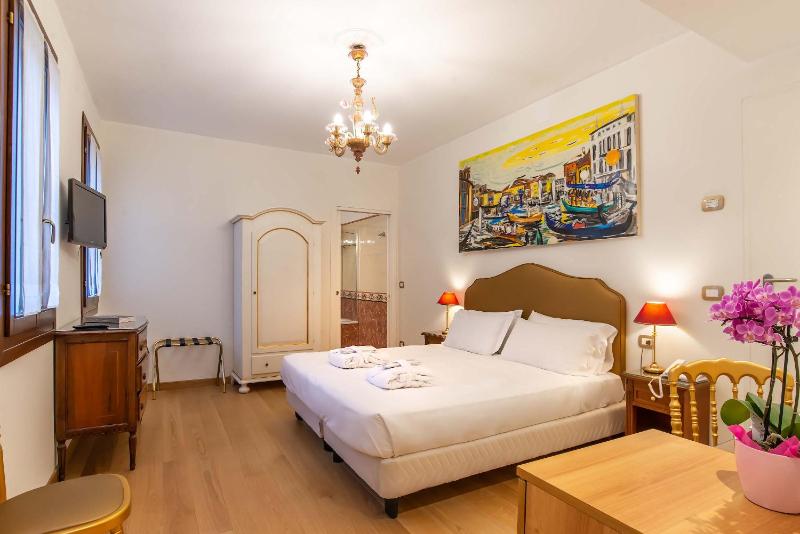 Comfort Double or Twin Room