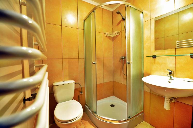 Standard Double or Twin Room with Balcony image 4