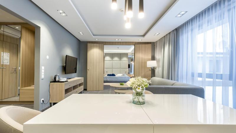 Studio Apartment image 3