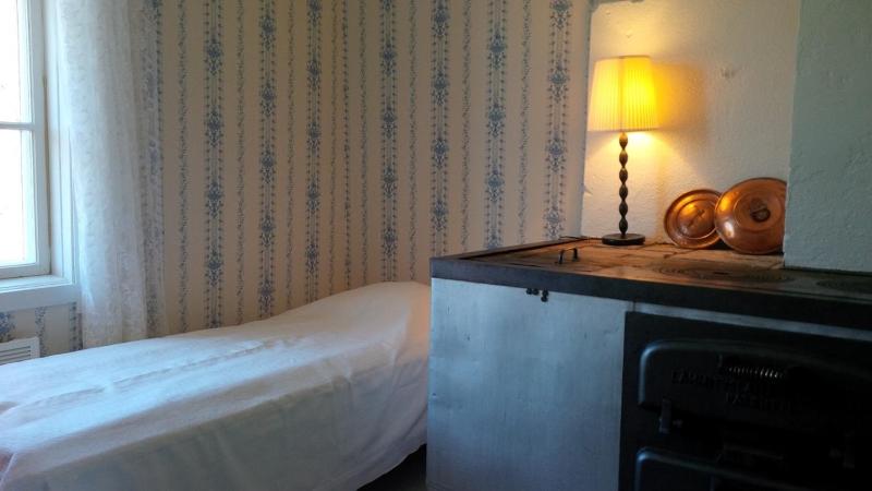 Double or Twin Room with Shared Bathroom image 4