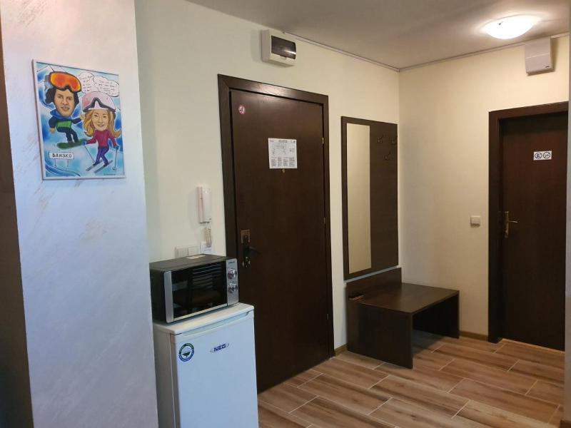 Deluxe One-Bedroom Apartment with Balcony  image 4