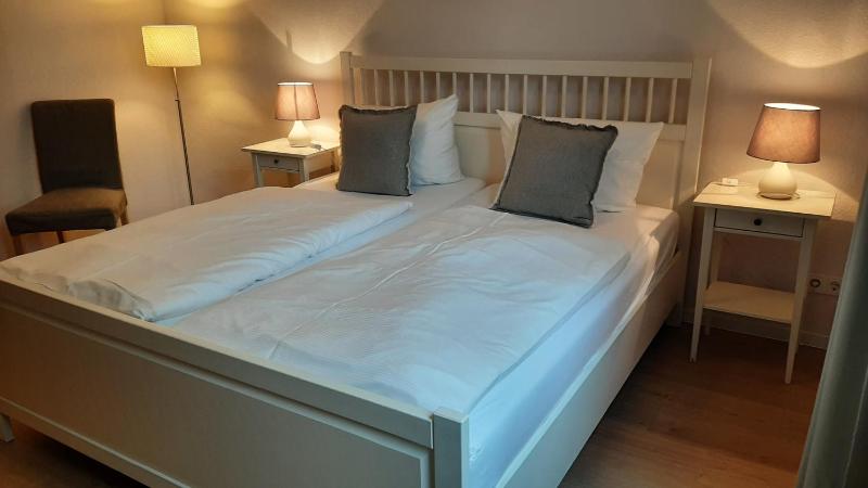 Double Room image 1