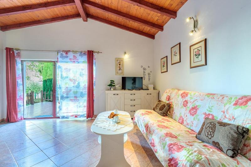 Apartment Nada - image 11