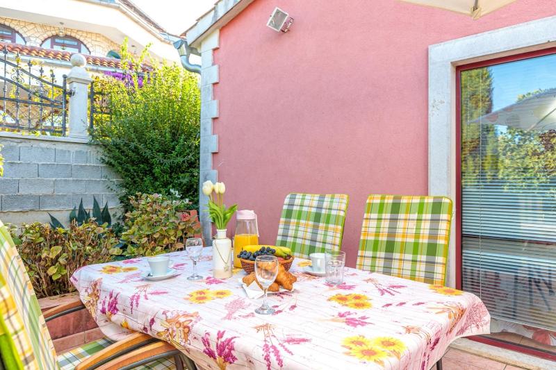 Apartment Nada - image 10