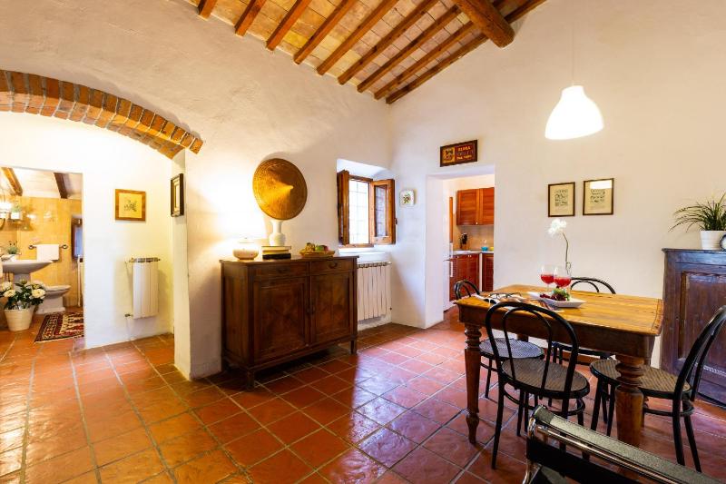 Two-Bedroom House image 3