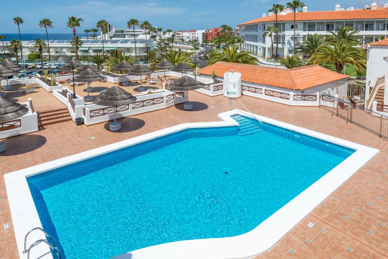 Apartamentos El Beril Costa Adeje - image 1