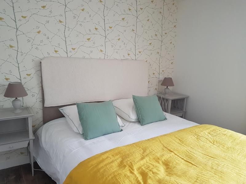 Double Room image 2