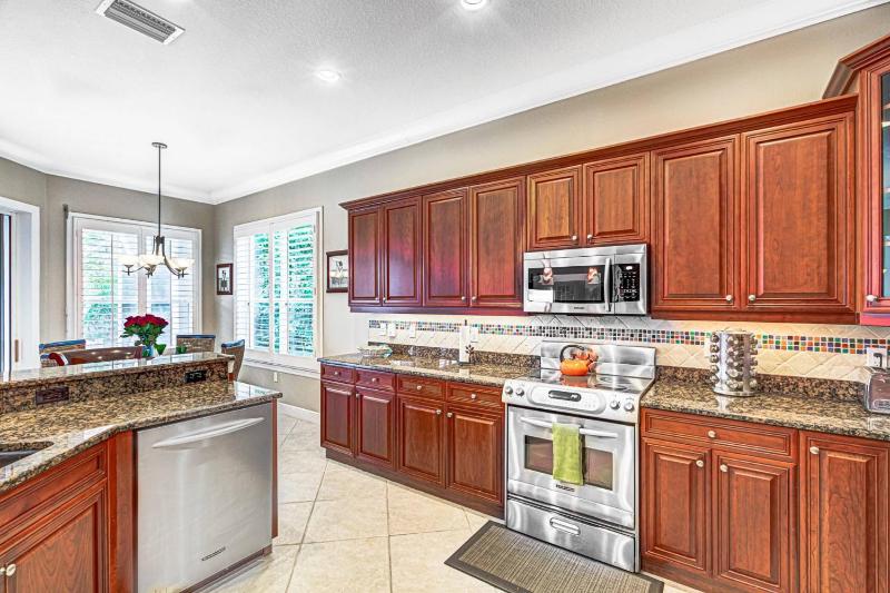 Palm Island Canal Home - 4 BR - image 25