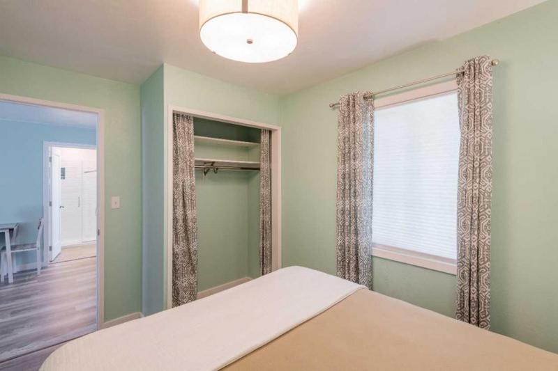 Two Bedroom Kitchenette Suite image 4