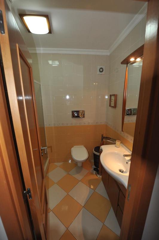 Apartment image 3