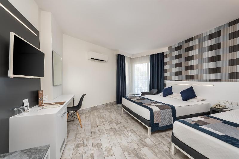 Standard Single Room with Land View image 1