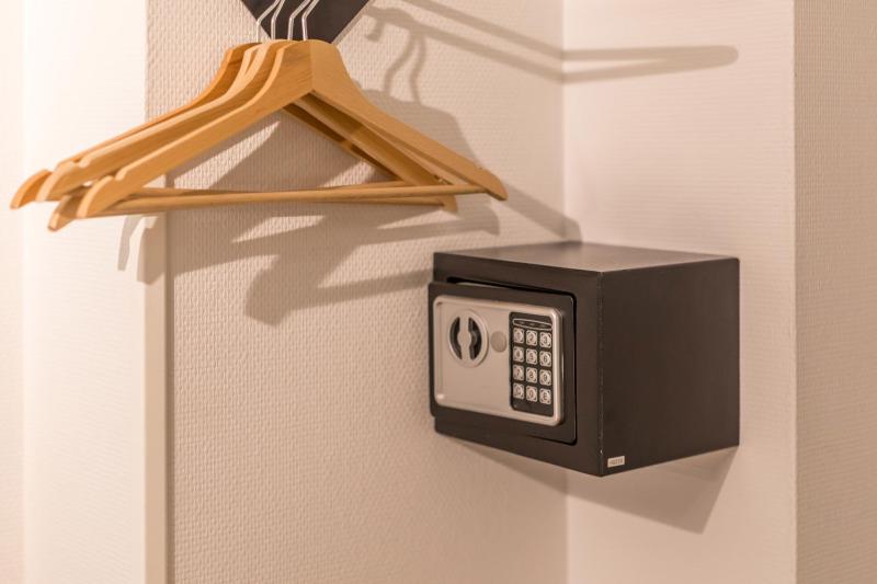 Two-Room Apartment image 2