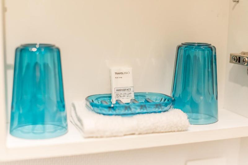 Two-Room Apartment image 4