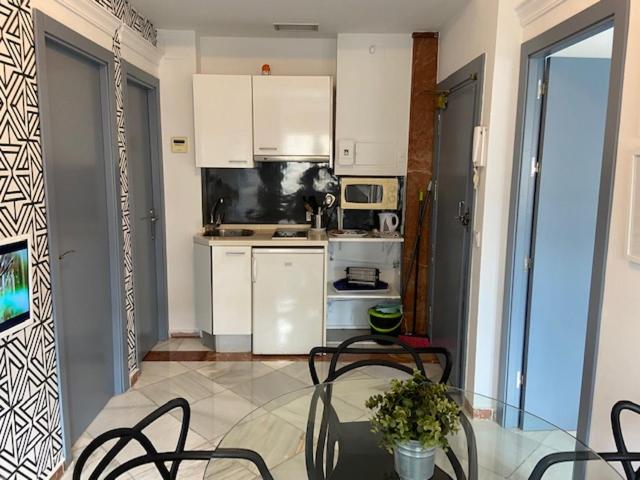 Standard Two-Bedroom Apartment image 3