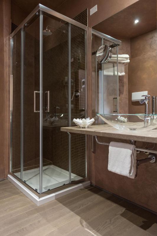 Double or Twin Room with Balcony image 1
