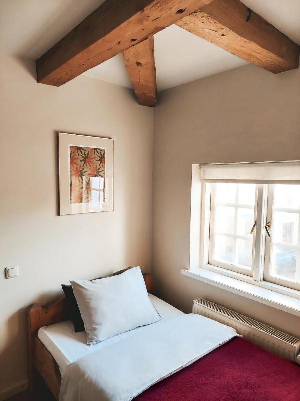 Twin Room image 1