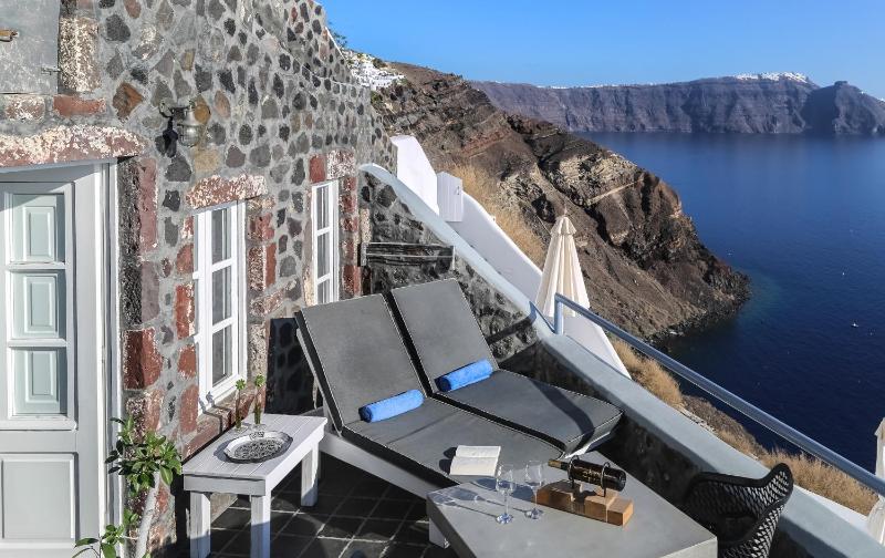 Full Moon Villa with Sea View and Private Heated Plunge Pool image 4