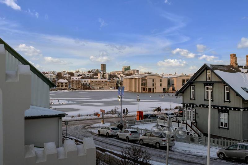 Castle House Luxury Apartments - image 6