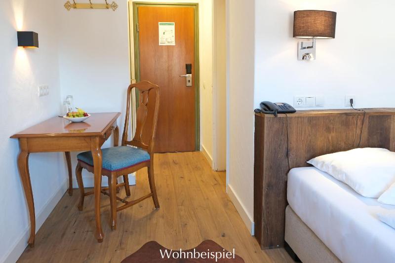 Economy Single Room image 3