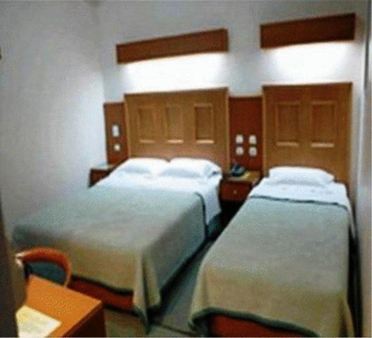 Triple Room image 2