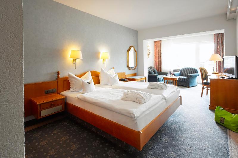 Deluxe Double Room image 1