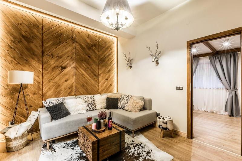 Studio Apartment image 3