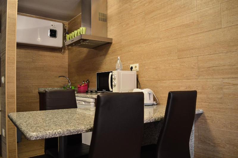 Apartamentos Turísticos Toledo - image 6