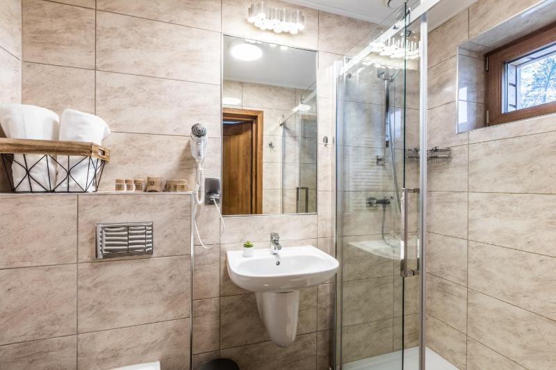 Studio Apartment image 2