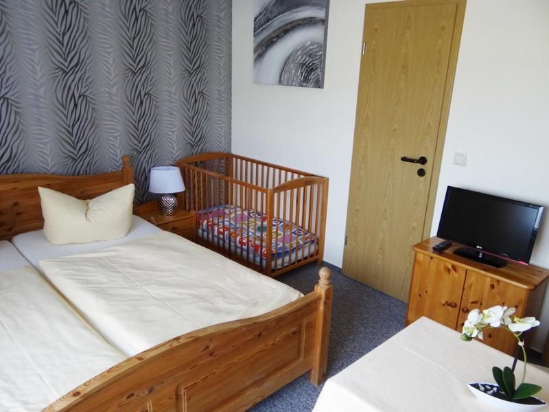 Double Room image 4