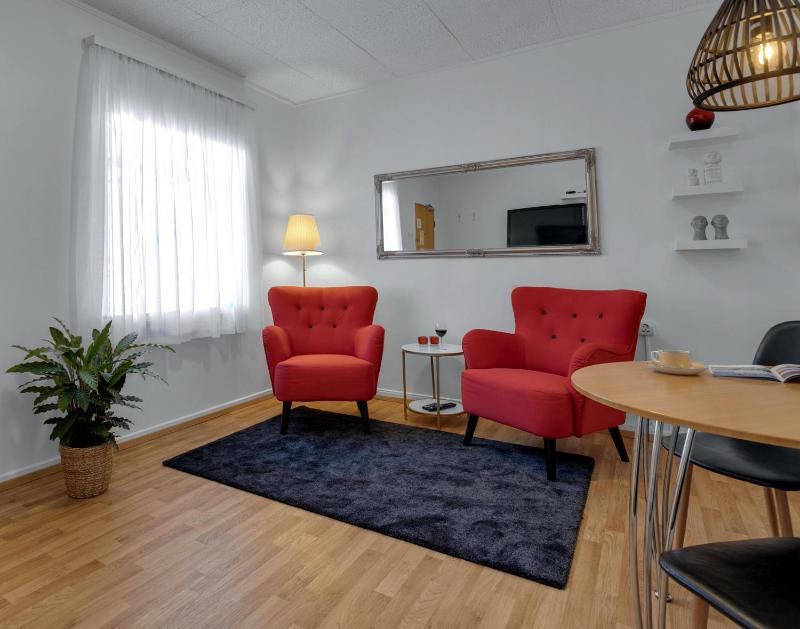 Castle House Luxury Apartments - image 10