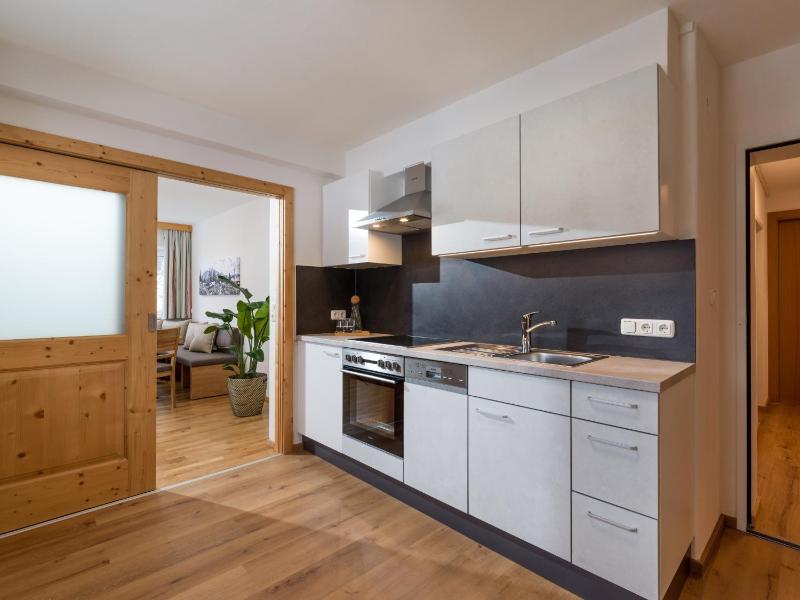 Two-Bedroom Apartment with Mountain View image 3