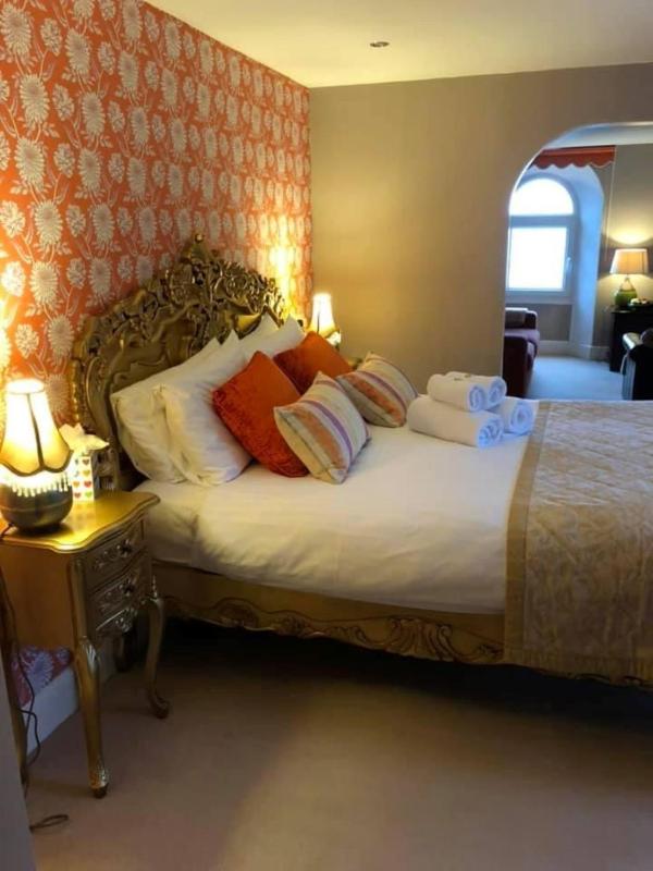 Superior Suite with Sea View image 3