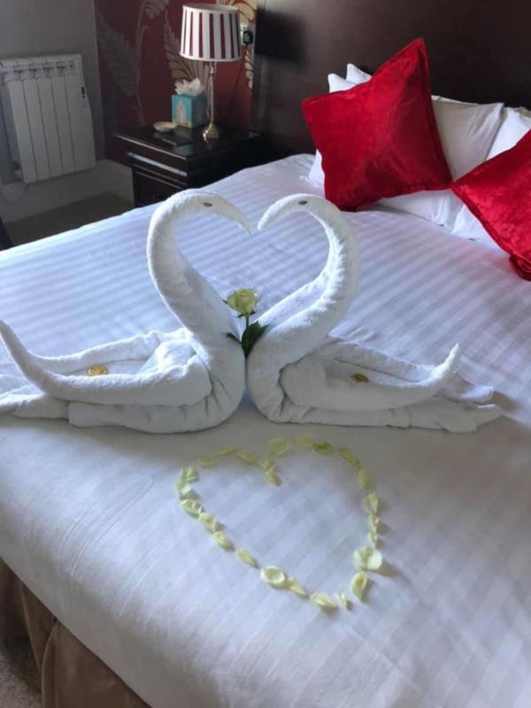 Superior Double or Twin Room with Sea View image 3