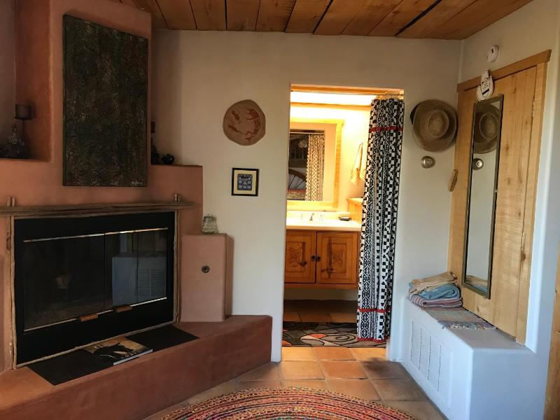 Deluxe Single Room image 3
