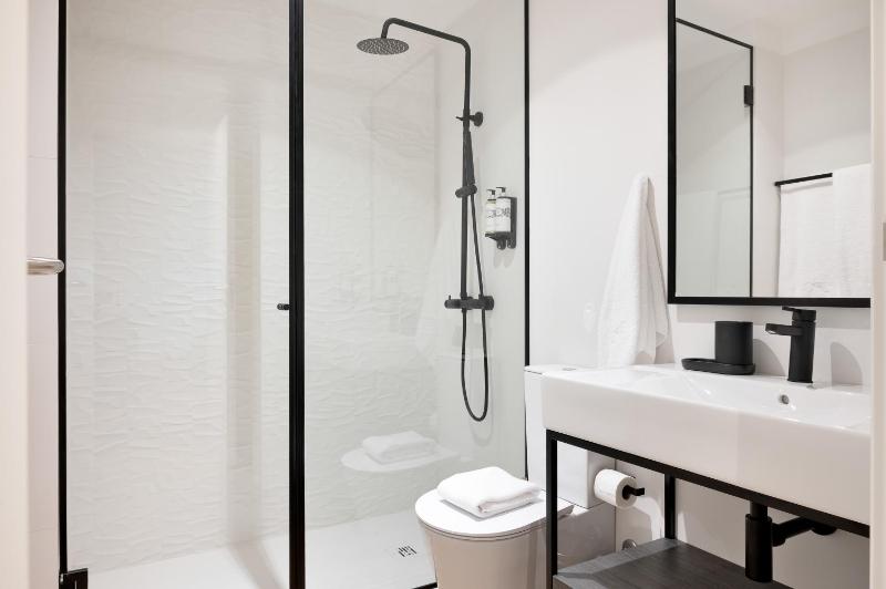 Catarina Serviced Apartments by HostWise - image 6