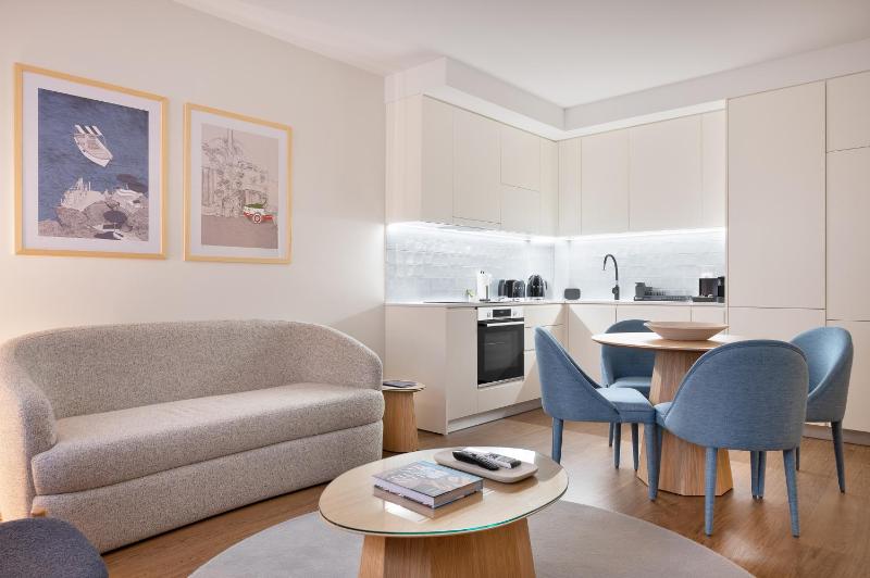 Catarina Serviced Apartments by HostWise - image 3