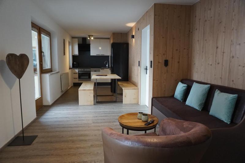 One-Bedroom Apartment image 4