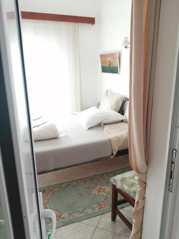 Apartment with Mountain View image 1