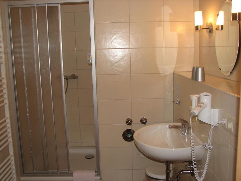 Double Room image 2
