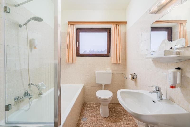 Triple Room image 2
