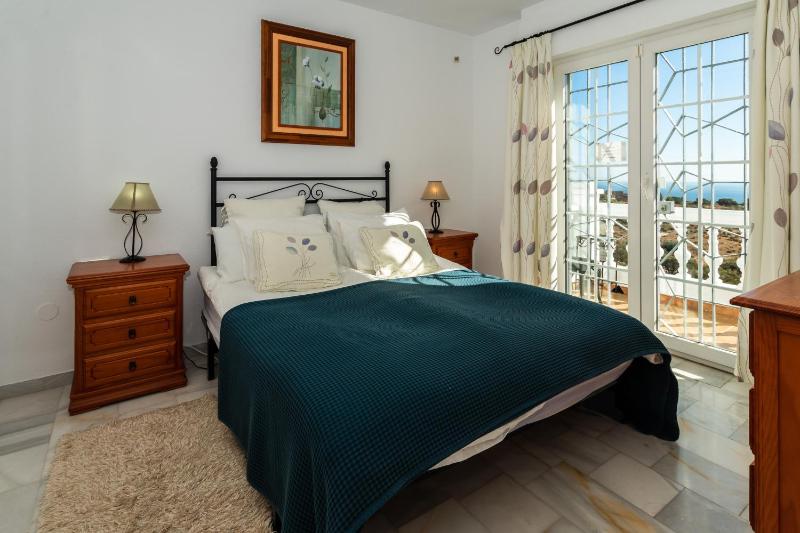 Los olivos villa with heated pool - image 17