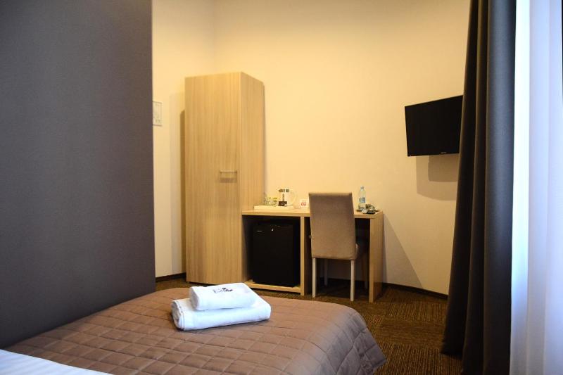Superior Single Room image 3