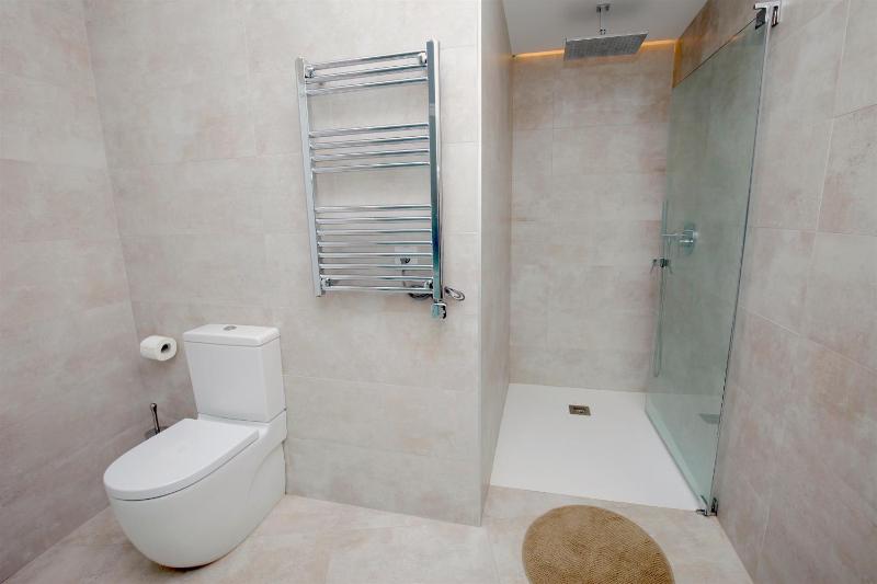 Apartment image 4