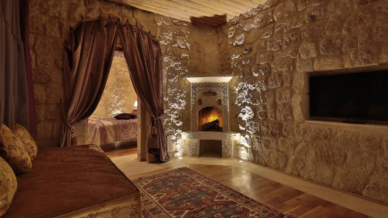 Royal Suite image 2
