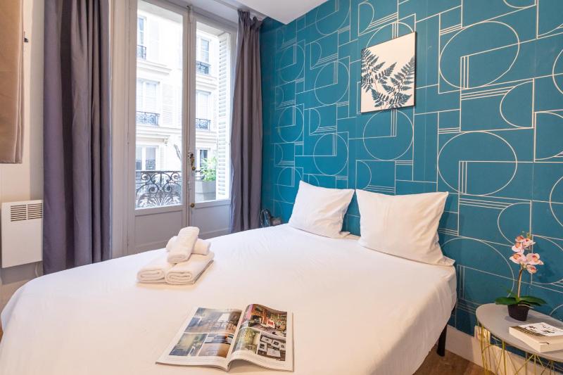 Two-Room Apartment image 1