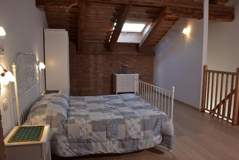 Quadruple Room with Private Bathroom image 4