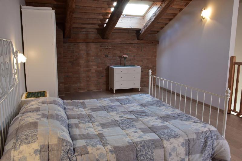 Quadruple Room with Private Bathroom image 2