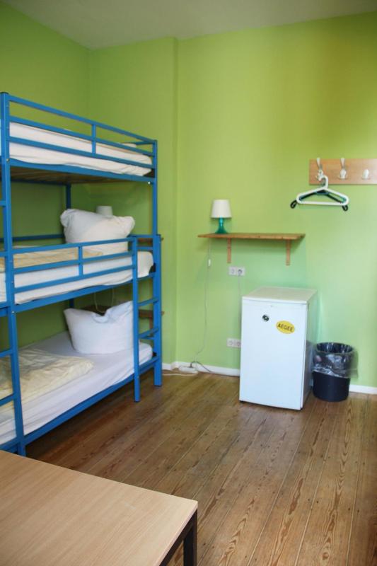 Room with 5 Beds with private bathroom image 2